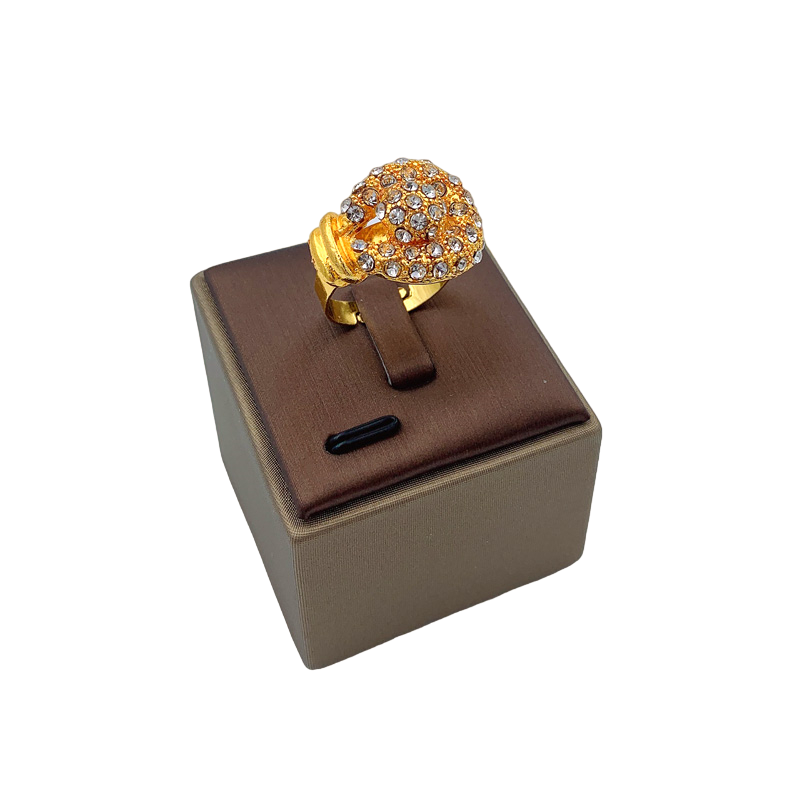 Set di gioielli Queen Lathiga