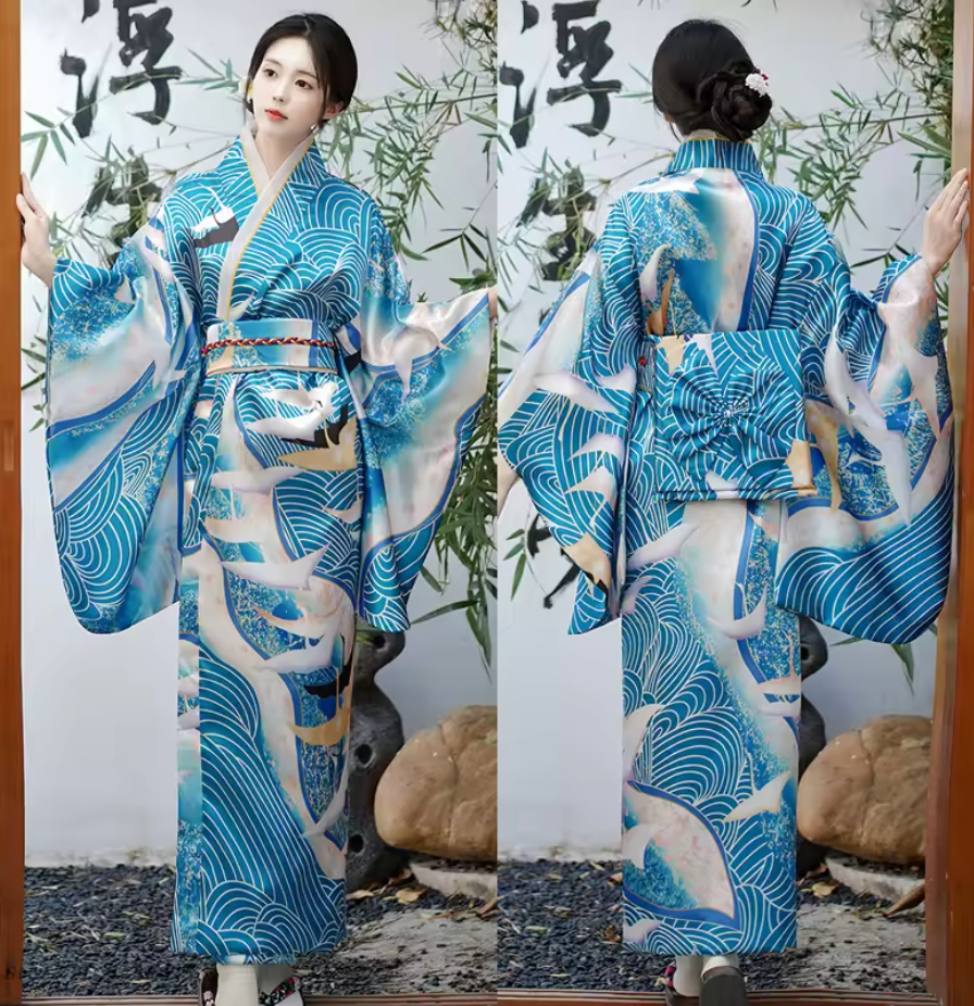 Kimono geisha Queen Nakamura