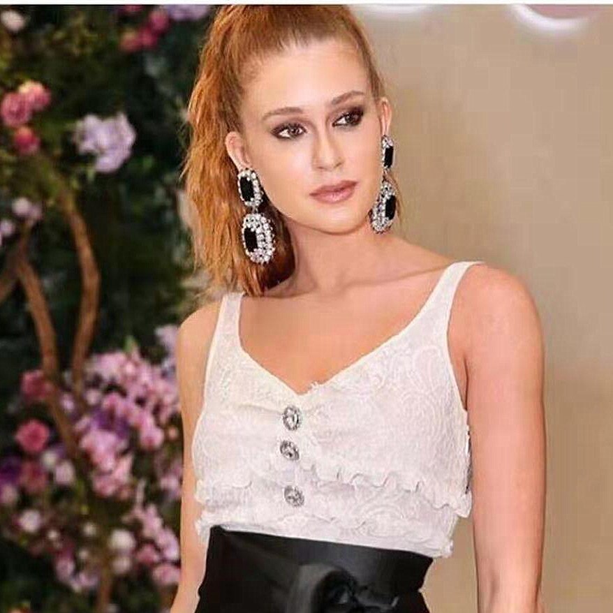 Orecchini a buco Queen Ghotta (2 colori)