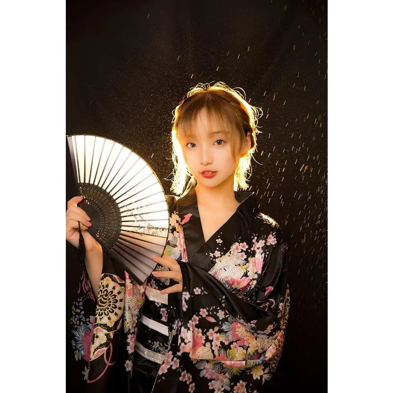 Kimono geisha Queen Hangyoku