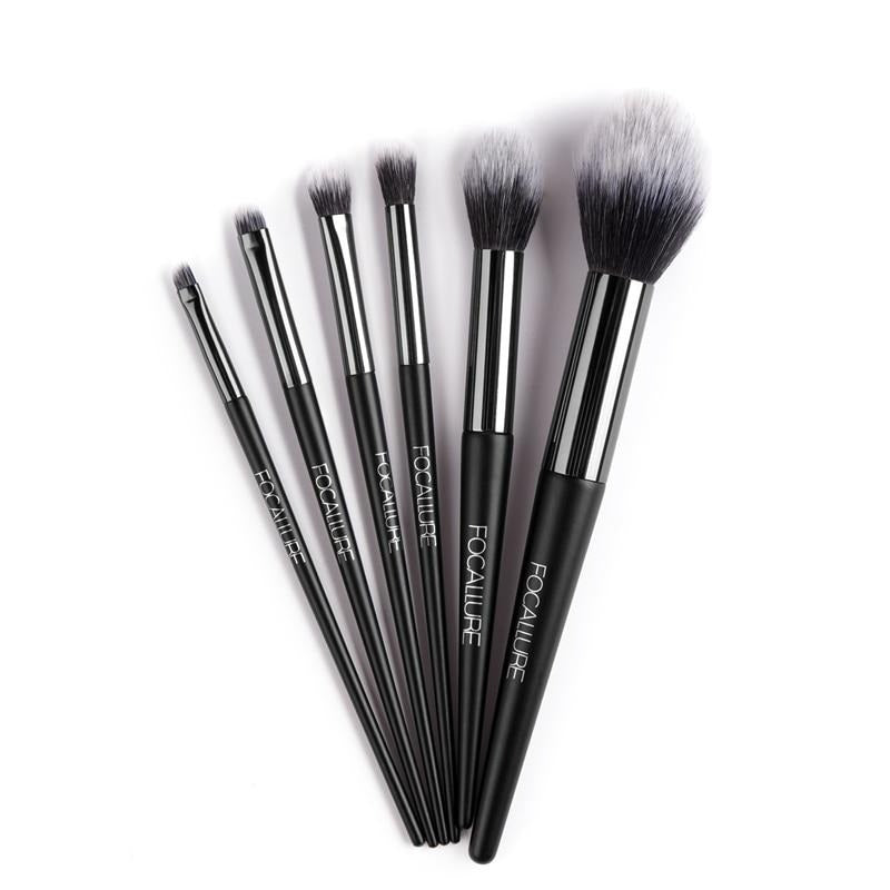Set di 6 pennelli per trucco professionali