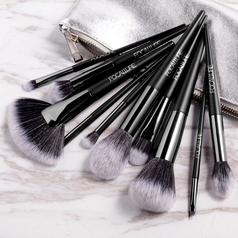Set di 10 pennelli trucco professionali + Custodia