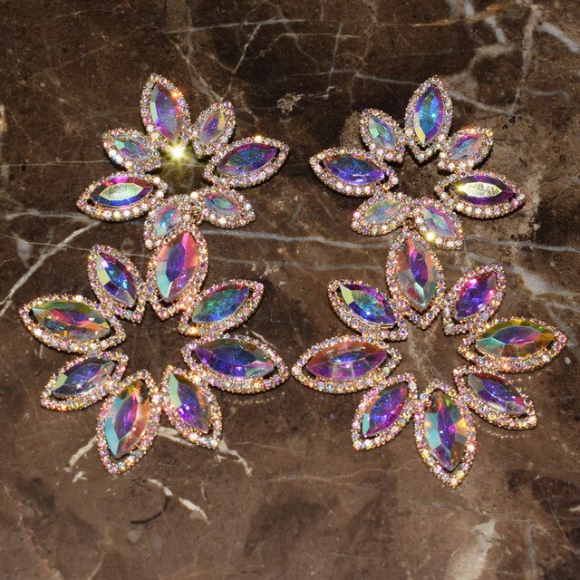 Orecchini a buco Queen Fairy (4 colori)
