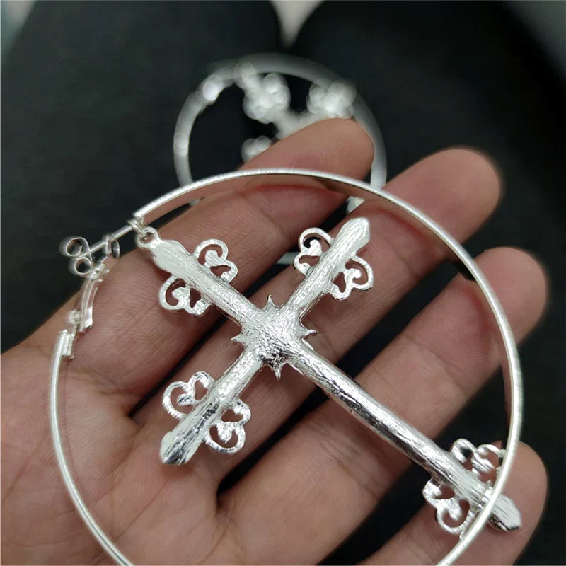 Orecchini a buco Queen Cross