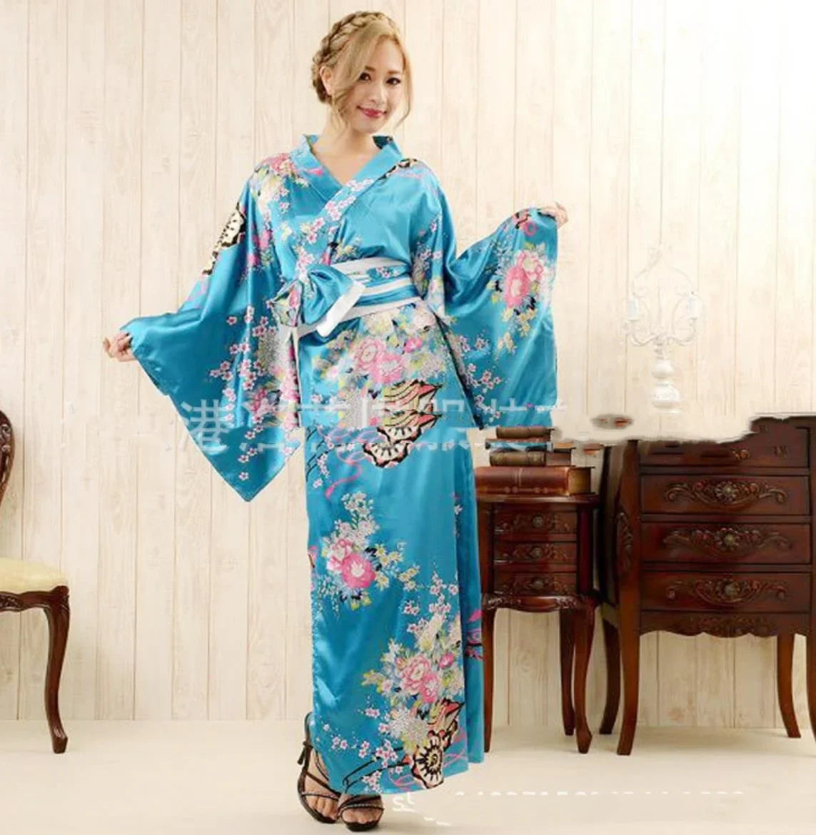 Kimono geisha Queen Cho