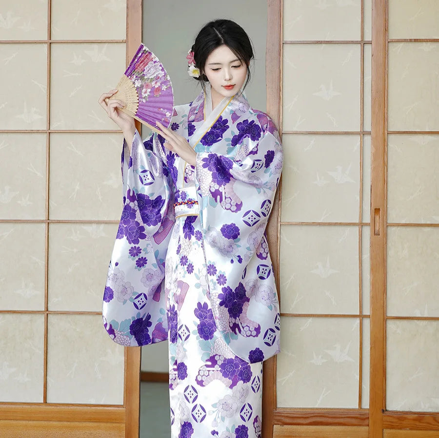 Kimono geisha Queen Teruha