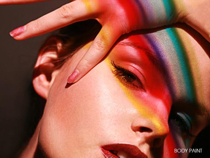 Set di 6 pennelli + 24 colori di pittura per il corpo a olio